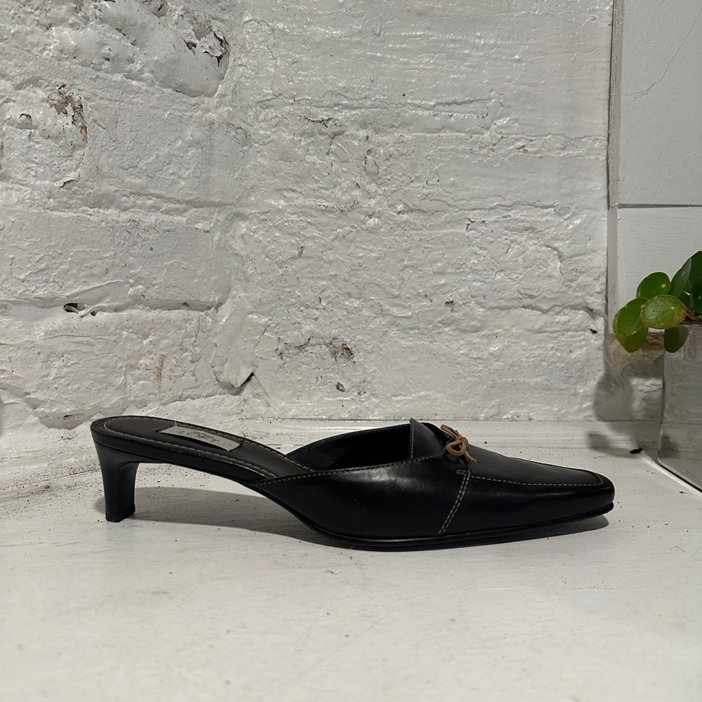 Elegant Black Women's Mules - Picture 2 of 6